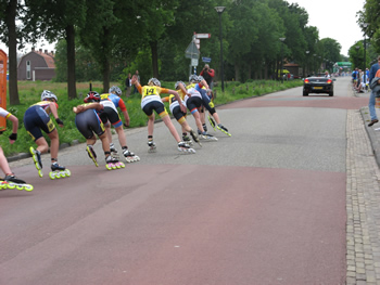 Dames de bocht uit